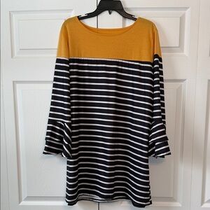 Ruffled Sleeve Tunic XL